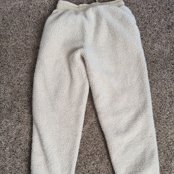 Athleta Girl Cream Sherpa Jogger Pants Size 12 - Picture 5 of 6